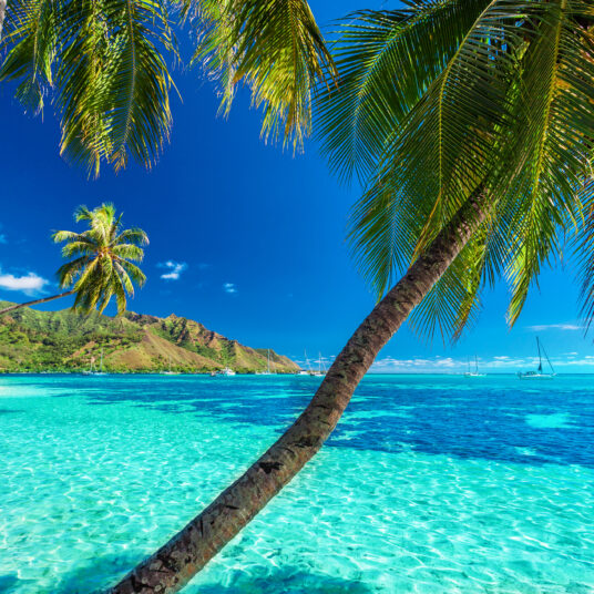 Delta flights to Tahiti in the $600s round-trip