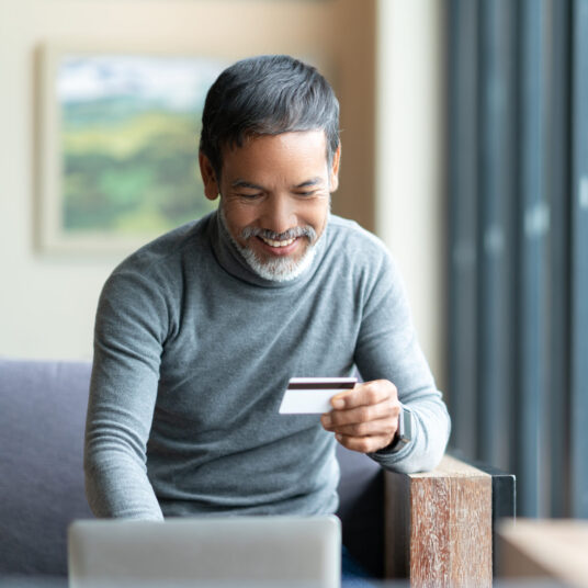 Earn a $300 bonus with the Capital One Savor Cash Rewards Credit Card