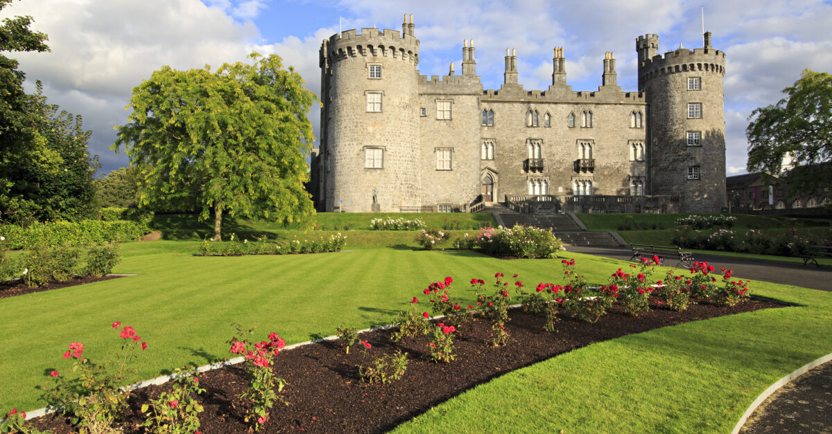 10-night Ireland escorted tour with flights & hotel from $2,539